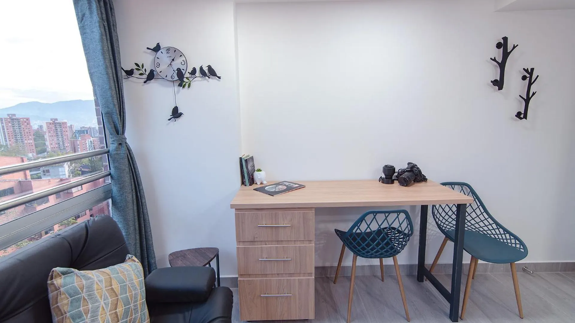 Elegante Loft Cerca De Diversion Y Malls Medellin Apartment