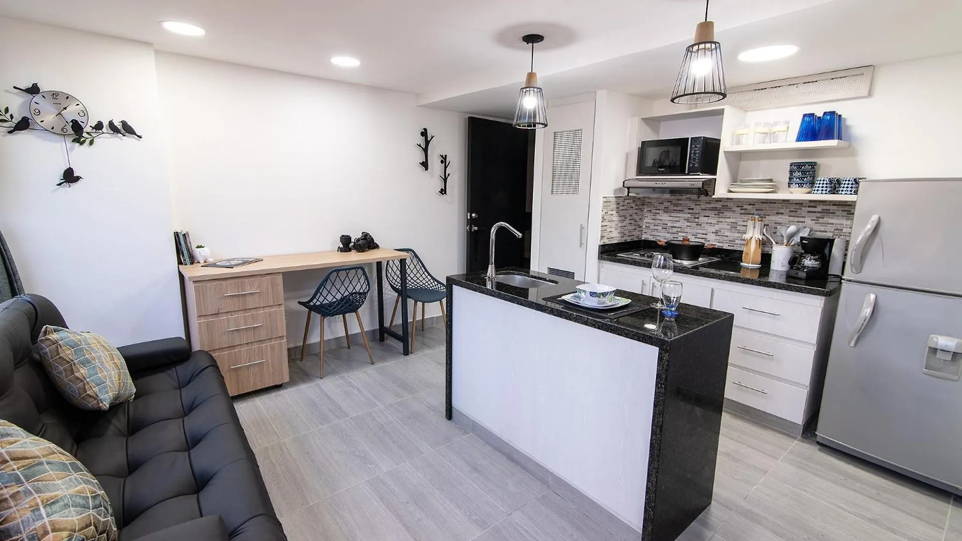 Elegante Loft Cerca De Diversion Y Malls Medellin